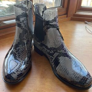 Snakeskin Patterned Ankle Boots - waterproof